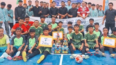 Tim Futsal MTs Plus Bahrul Ulum Sungailiat Juarai Turnamen Futsal SMK Yapensu Cup 2024